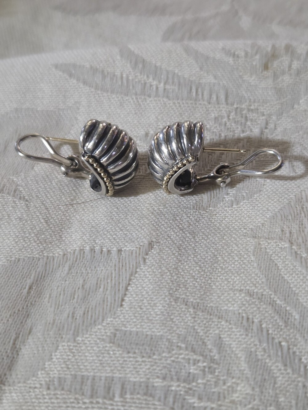 LAGOS Vintage Caviar Fluted Shrimp Earrings with Omega Backs, SS & 18k - Picture 6 of 13
